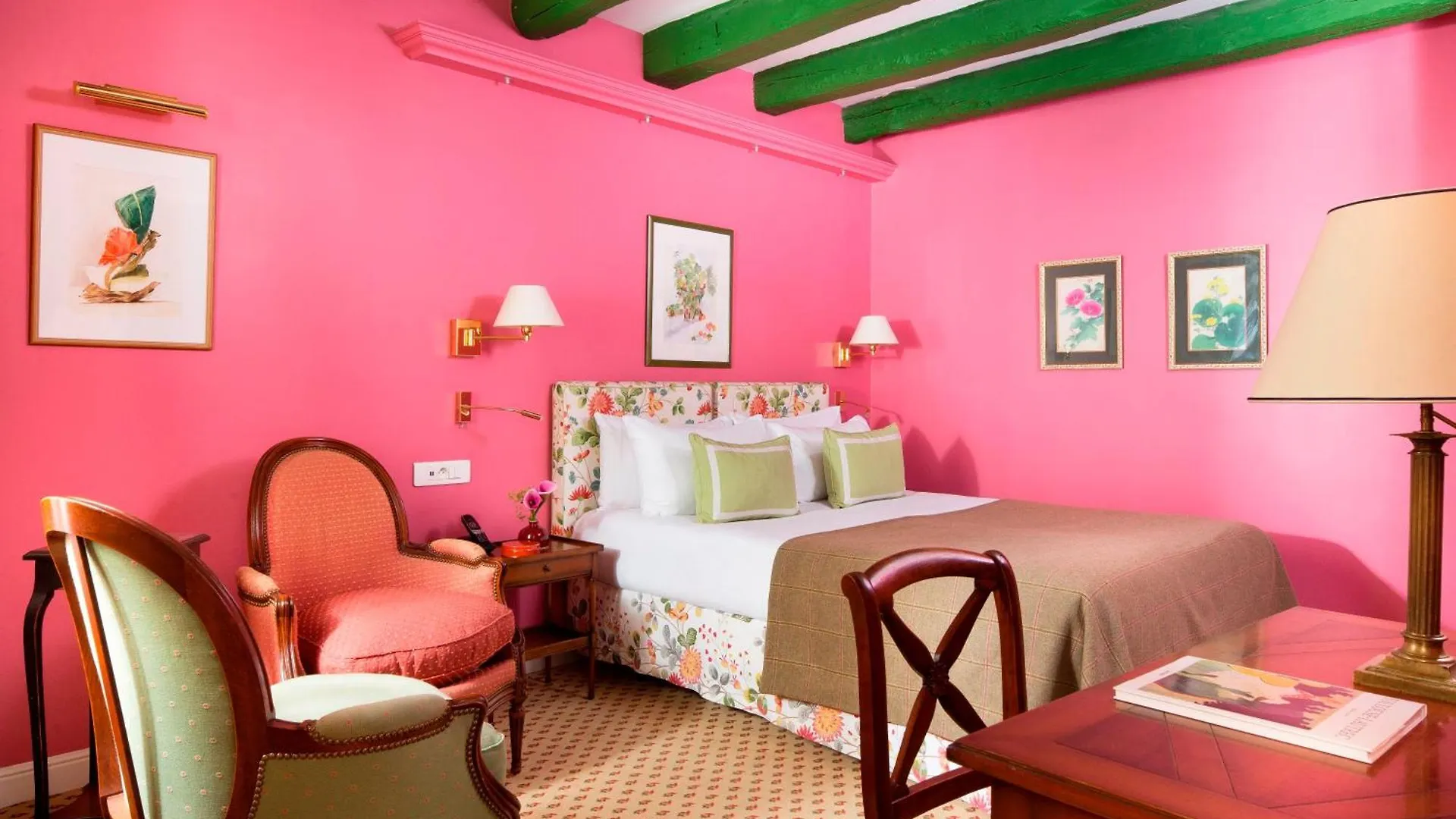 Le Relais Montmartre Hotel Paris