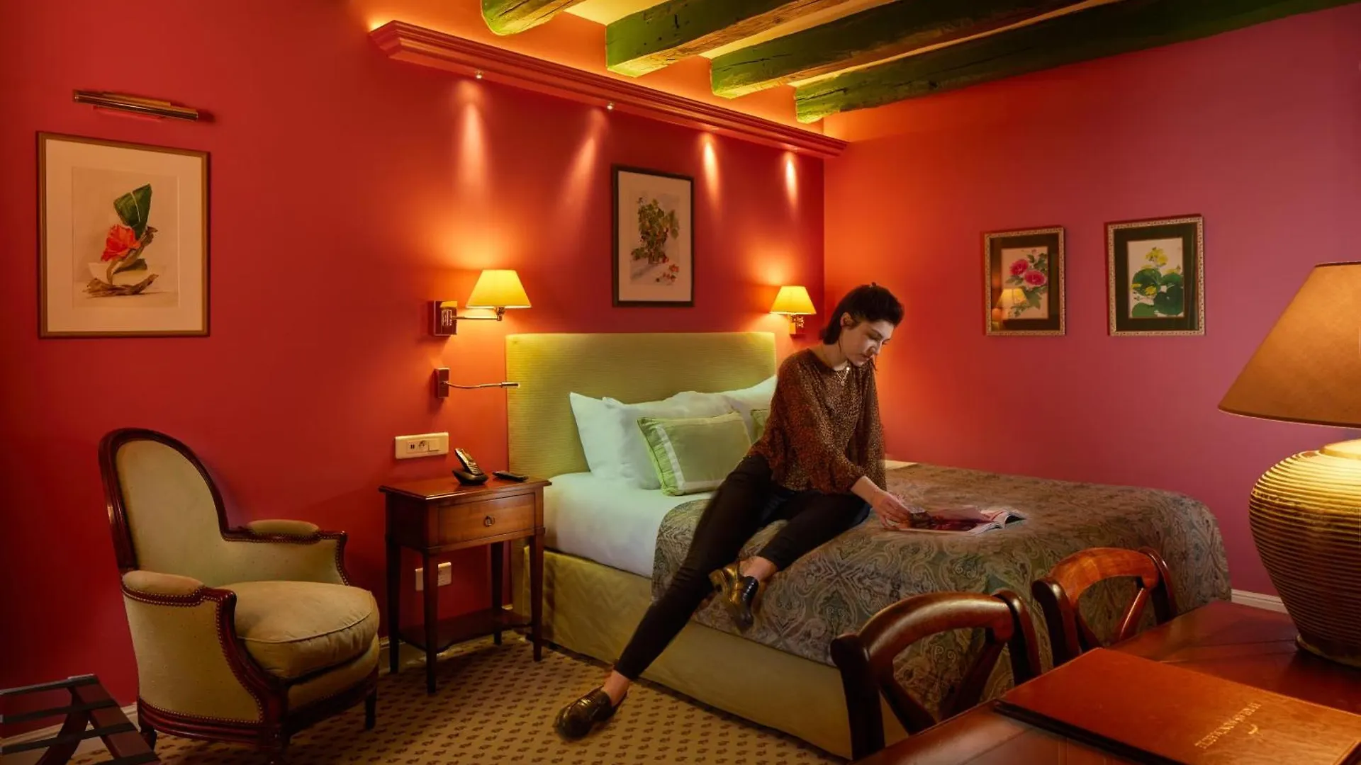 ****  Le Relais Montmartre Hotel Paris France