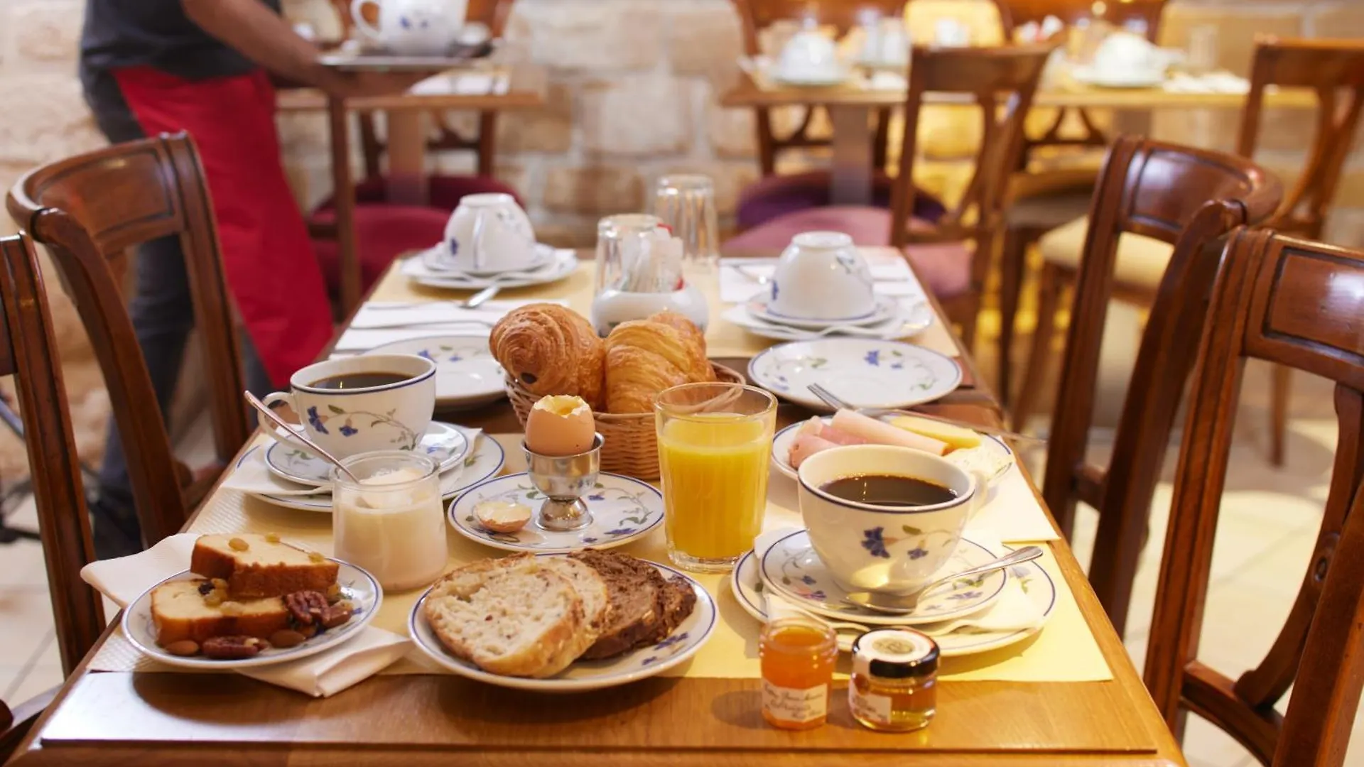 Le Relais Montmartre Hotel Paris France