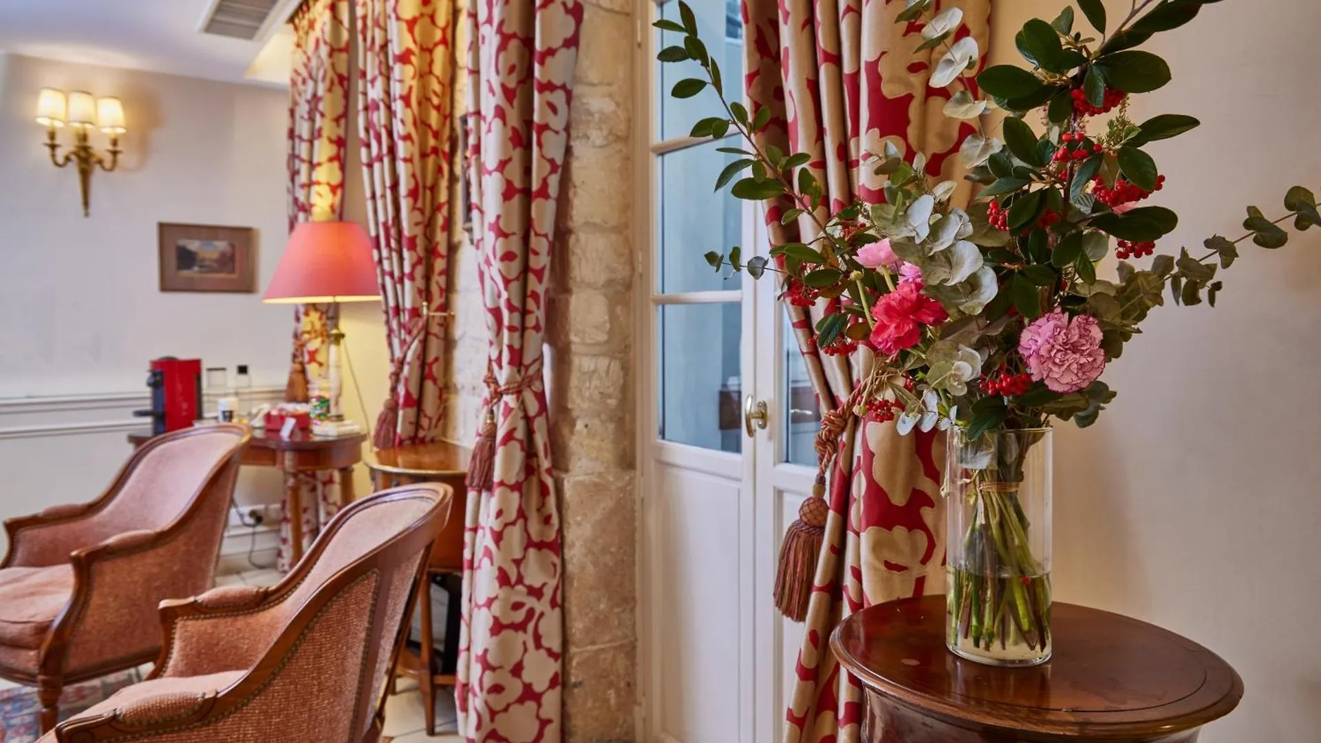 ****  Le Relais Montmartre Hotel Paris France