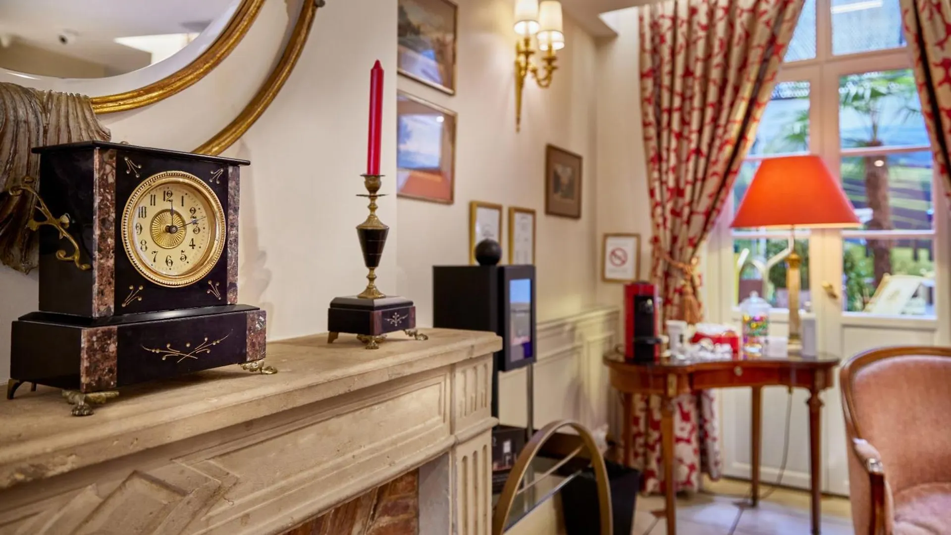 Le Relais Montmartre Hotel Paris
