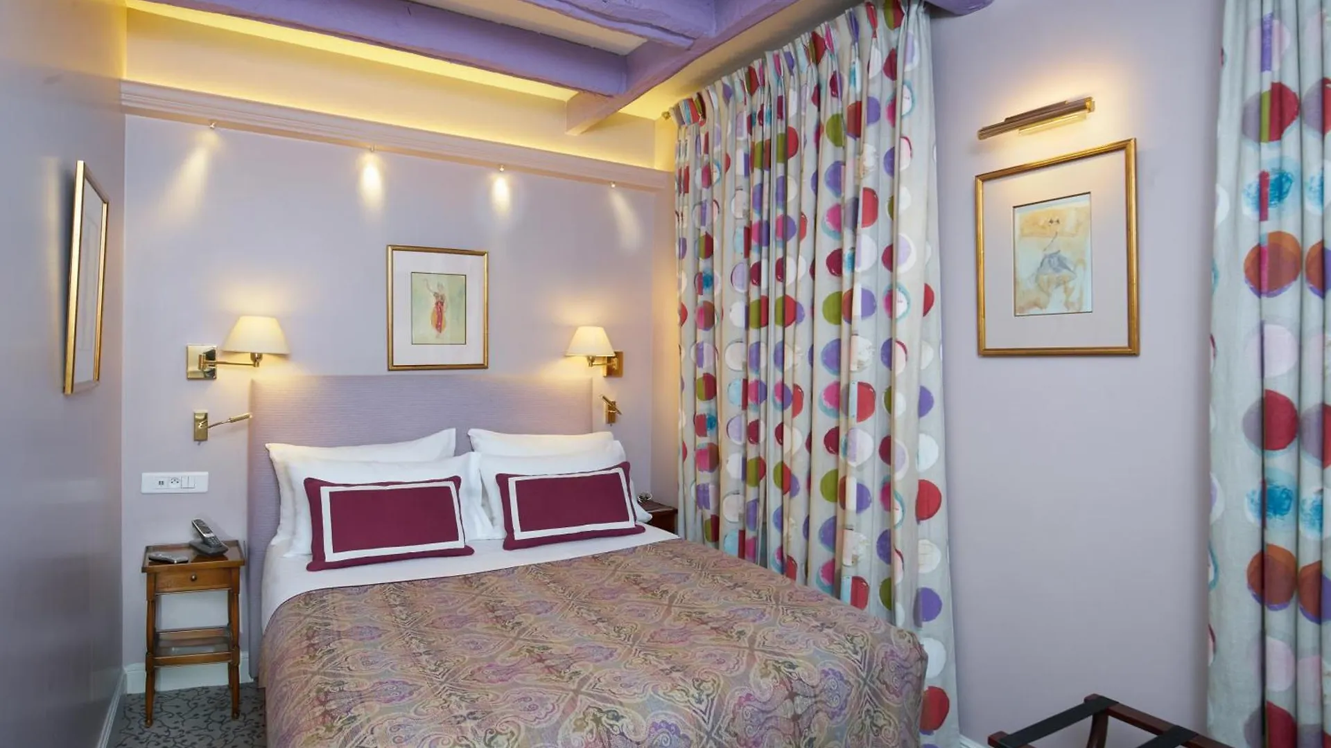 Le Relais Montmartre Hotel Paris