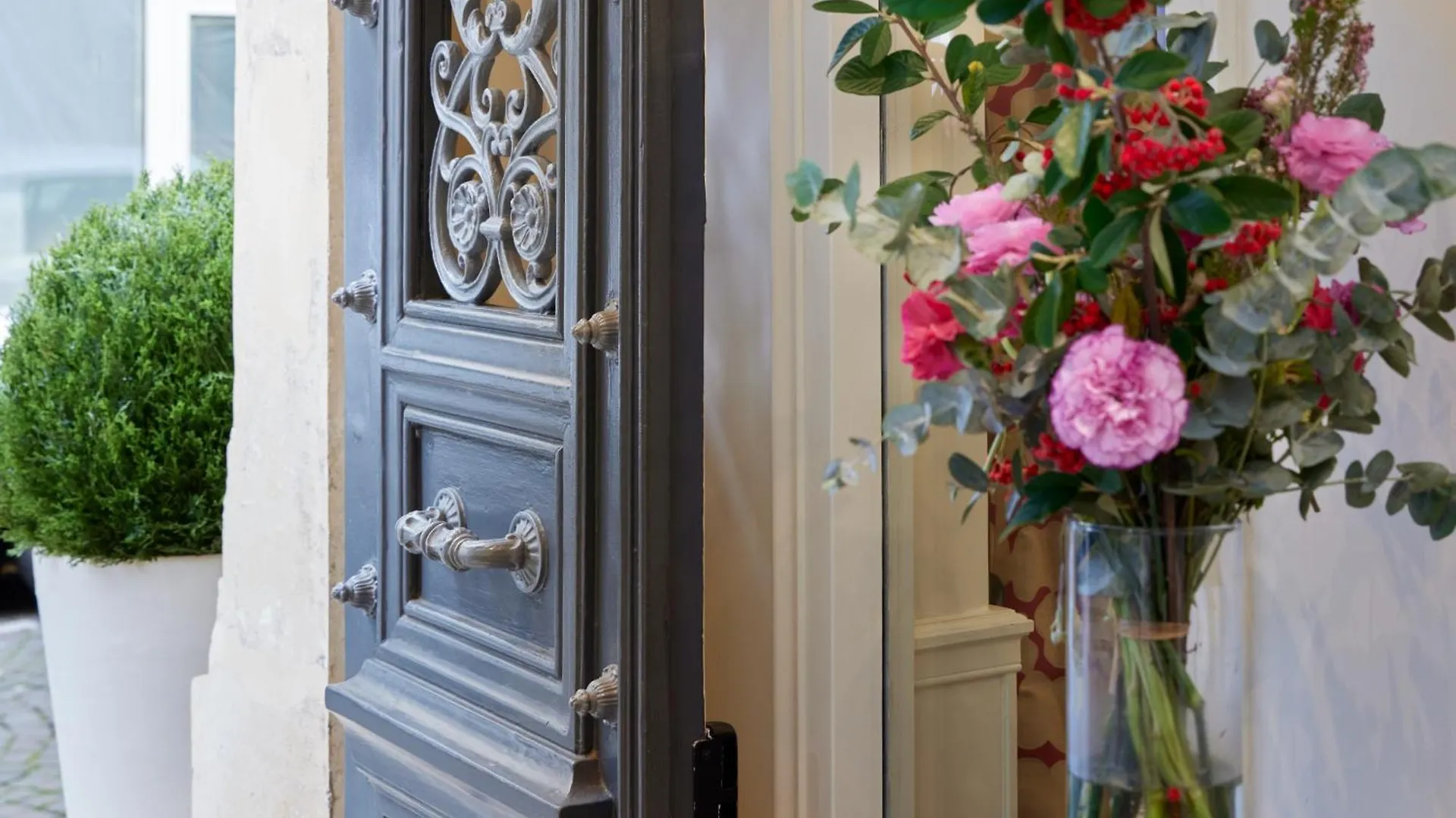 Le Relais Montmartre Hotel Paris